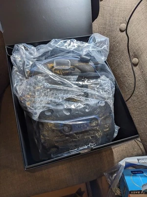 HTC Vive Pro 2 VR Headset PC Virtual Reality HMD Open Box - Image 1 of 3