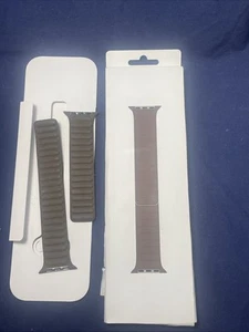 Apple Watch Band Magnetic Link (45mm) Taupe - M/L (MTJF3AM/A) - Zdjęcie 1 z 3