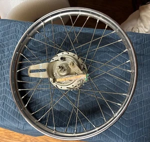 Rueda trasera completa Garelli ciclomotor Rally Sport Gran Sport NOS 17 X 1,35 otros - Imagen 1 de 5