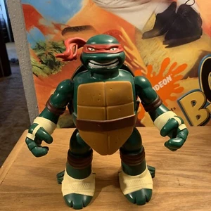 Teenage Mutant Ninja Turtles Micro Mutants Surprise Attack Playset Raphael - Picture 1 of 12