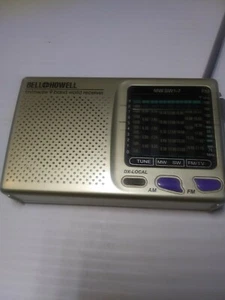 Bell and Howell World Receiver 9 Band Bell Shortwave FM/MW/SW - Picture 1 of 7