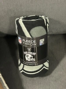 Las Vegas Raiders New Style NFL Fleece Throw Blanket NEW - Picture 1 of 2
