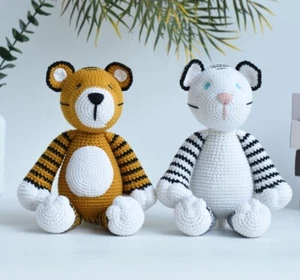 Weiß/gelber Tiger gehäkelt Amigurumi - fertiger Tiger Plüschtier - Tiger Geschenk - Bild 1 von 9