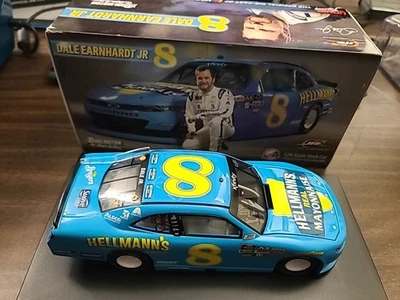 Raro Dale Earnhardt Jr #8 Hellmann's Darlington retro 2019 NASCAR 1 de 2388 Foto 1 de 4