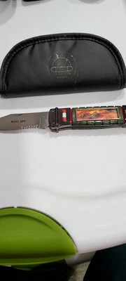 Vietnam M113 APC Tanque petrolero Plegable Cuchillo Carpeta Franklin Como Nuevo Mango Granada Foto 1 de 4