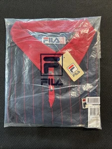 Neu Herren FILA Performance Iconic BB1 Poloshirt dunkelblau-rot Nadelstreifen & Kragen - Bild 1 von 7