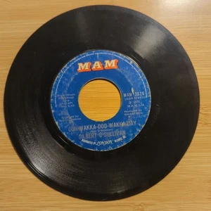 Gilbert O'Sullivan Ooh Wakka Doo Wakka Day/Clair MAM 45-3626 45 rpm - Picture 1 of 2