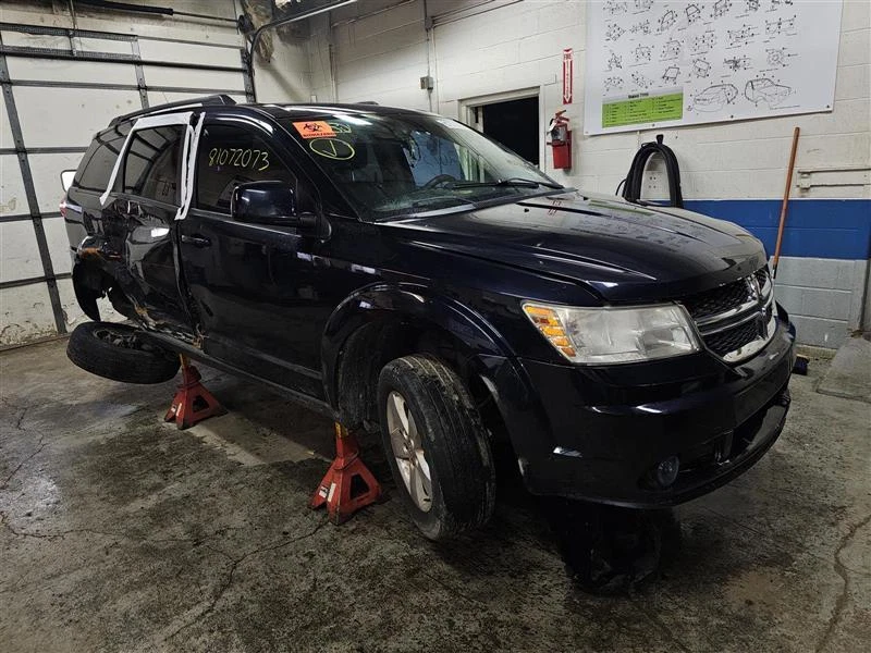 Used Windshield Wiper Motor fits: 2011 Dodge Journey includes linkage Grade C - Image 1 of 4