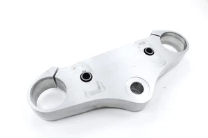 06-22 SUZUKI BOULEVARD M109 M109R OEM FORKS UPPER TRIPLE TREE CLAMP - Bild 1 von 7