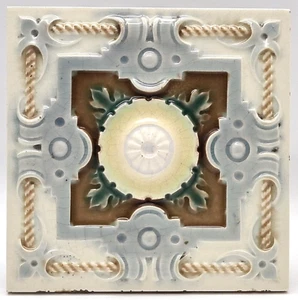 Art Nouveau Majolica Tile Belgium Céramiques Gilliot & Cie, Hemiksem C1900 - Picture 1 of 3