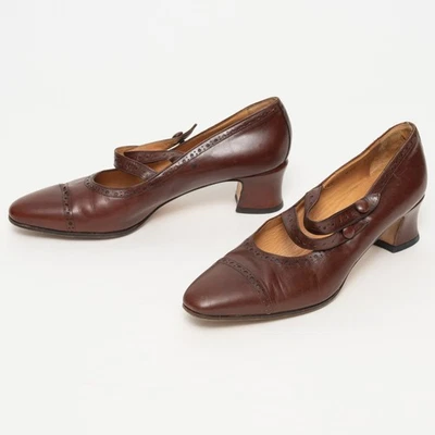 Cole Haan Brown Leather Strap Pumps 1920's Style Made in Italy Size 8 1/2 B - Image 1 of 4