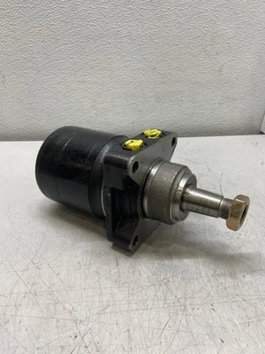 Parker TG Hydraulic Motor 1-1/4" Tapered-TG0405US080AAAA - Image 1 of 4