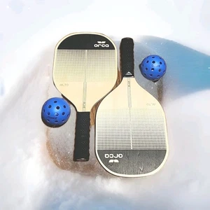 Juego de 2 remos de pickleball Orca Alto + 2 pelotas de goard excelente estado - Imagen 1 de 3