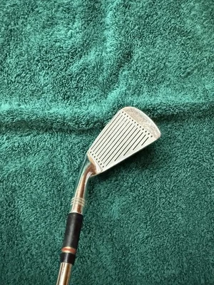 Wilson Staff Golf Dynapower / 6 iron Steel shaft Regular Flex, Vintage - Image 1 of 4
