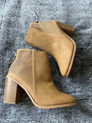 Botines tostados Foto 1 de 4