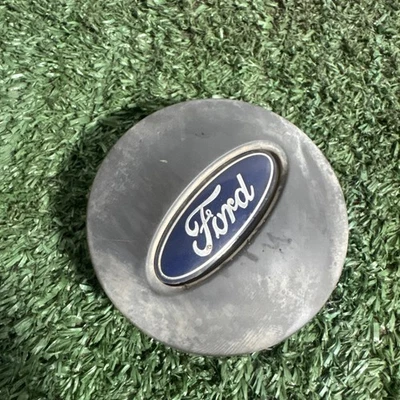 Ford OEM 2002-2015 Escape Edge Flex Fusion Dark Gray Center Cap 3L24-1A096-AA - Imagem 1 de 4