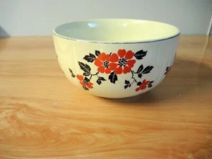 HALL'S VINTAGE RED POPPY SERVING BOWL - Picture 1 of 6