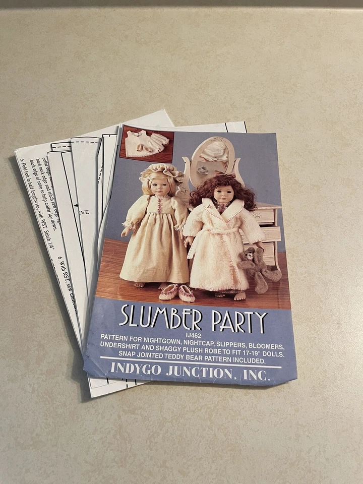SLUMBER PARTY INDYGO JUNCTION  PATTERN ROBE SLIPPERS  17-19" DOLL CLOTHES  CUT   - Image 1 of 1