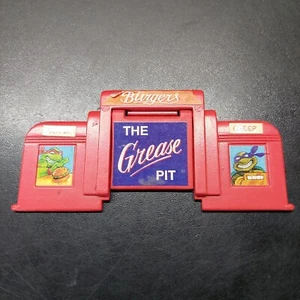 TMNT 1995 Mini Mutant Carry Along Katana Playset Part grease pit wall door - Picture 1 of 3