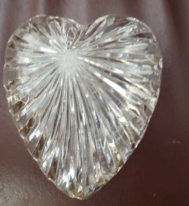 Vintage 1990's Lead Crystal Heart Shaped Covered Trinket Dish ~ Italy - Picture 1 of 3