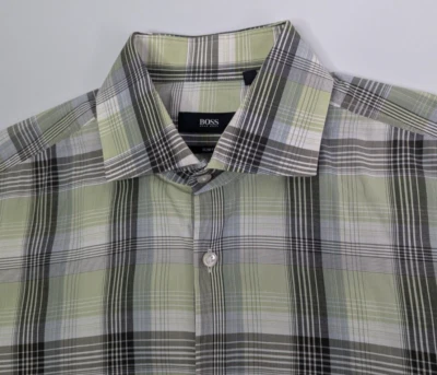 Camisa social Hugo Boss Jaron EUA slim fit tecido italiano verde xadrez 16 34/35 - Imagem 1 de 4