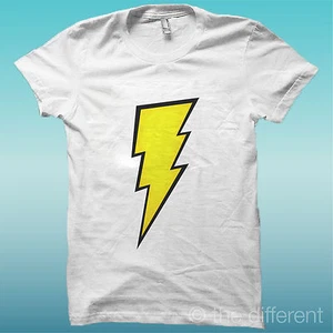 T-SHIRT " FLASH SIMBOLO POP ART "BIANCO THE HAPPINESS IS HAVE MY T-SHIRT NEW - Imagen 1 de 1