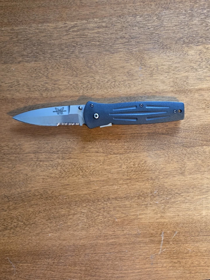 OG  80's Mel PARDUE Benchmade 350 Pocket Knife 1/2 Serrated - Image 1 of 4