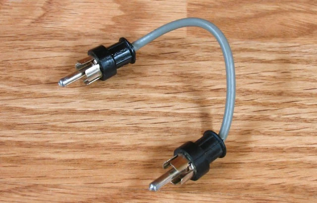 ICOM IC-735 RICAMBI: SPINA JUMPER ANTENNA RX 761 765 781 745 751 751A - Immagine 1 di 1