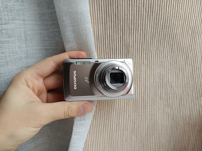 🔥Olympus Stylus 7040 Silver 14.0MP digital compact camera🔥WORKing Full Set🔥 - Image 1 of 4