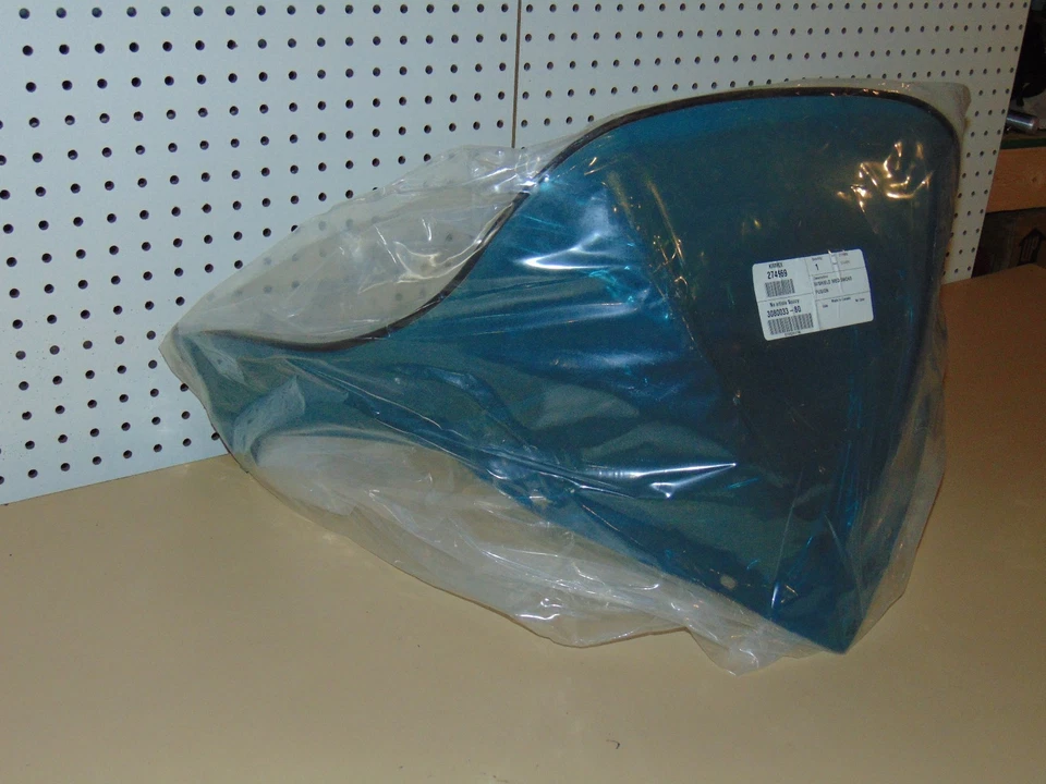 Kimpex 274969 Snowmobile Windshield Med Smoke 2005-2006 Polaris Fusion - Image 1 of 1