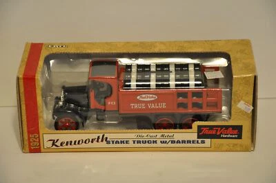Estaca Kenworth Ertl Diecast escala 1/25 1925 con barriles camión valor real Foto 1 de 4