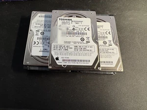 Lot of 5 Toshiba Apple 655-1550D 250GB SATA Hard Drives MK2555GSXF HDD2H74 - Picture 1 of 1