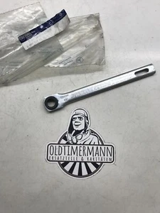 Antriebsstange Wischergestänge Mercedes W108 W109 W110 W111 W112 0008240806 NOS - Picture 1 of 1