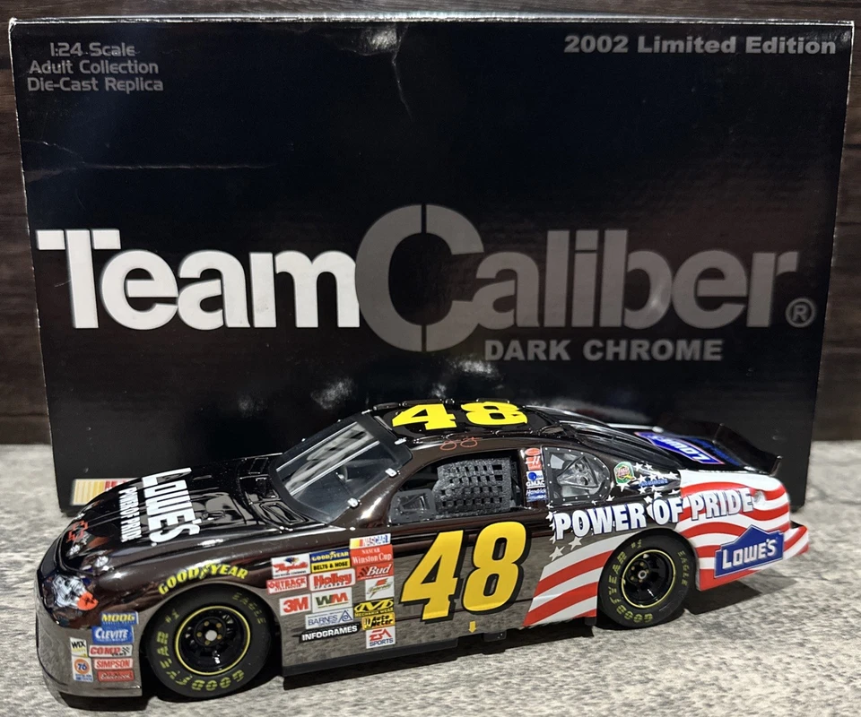 2002 JIMMIE JOHNSON LOWE'S POWER OF ORGULHOS ROOKIE DARK CHROME CALIBRE 1/24 TEAM - Imagem 1 de 4