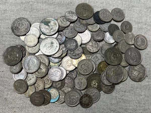 100 x Small World Foreign SILVER coins Mixed Variety group lot! Huge collection! - Picture 1 of 4