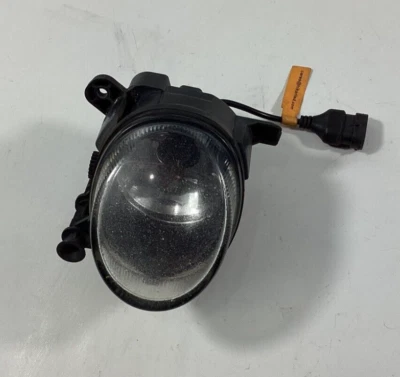 Farol de neblina lateral direito do passageiro Audi S5 A5 2008-2012/LÂMPADA 8T0941700 FABRICANTE DE EQUIPAMENTO ORIGINAL. - Imagem 1 de 4