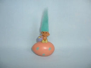 TROLLS Vintage RUSS Easter Egg Doll Figure Giocattolo Capsule Box (REGALO/TROLL/CONIGLIETTO) - Foto 1 di 4