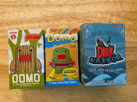 Domo  2018 SDCC Figures & Dark Harbor blind boxes ~ NEW Cover