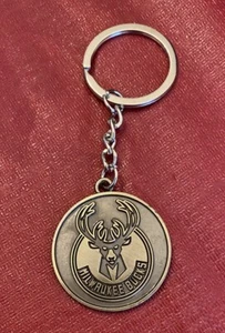 NBA Milwaukee Bucks Team Logo Keychain Metal - Picture 1 of 1