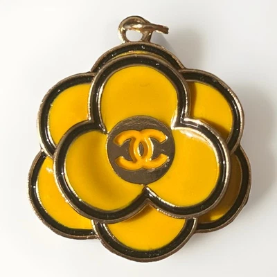 CHANEL Vintage Zipper Pull Button Charm Gold Tone  Camellia Flower 30mm - Image 1 of 4