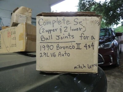 Ford Ranger o Bronco II 1990 4x4 rótulas superiores e inferiores nuevas, todavía en cajas. Foto 1 de 3