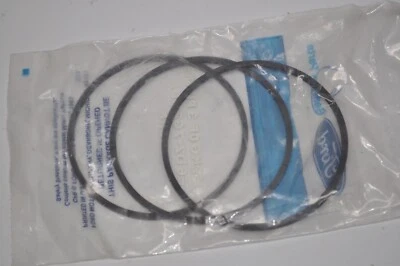 1986-99 NOS Ford Taurus Lincoln Continental 4-Speed Automatic Oil Pump Rings - Image 1 of 2