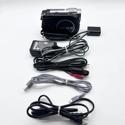 Sony DCR-DVD810 Silver 25x Zoom DVD Hybrid Plus Handycam Camcorder w/Battery - Image 1 of 4
