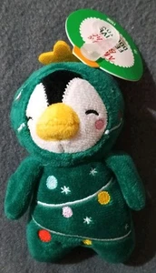 5in Merry & Bright Festive Dog Toy Squeaky Plush Penguin Christmas Tree **NEW** - Picture 1 of 2