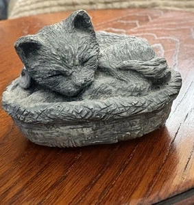 Mt. St. Helen's Ash Clay Kat Kitten in Basket Volcanic Ash Sculpture Figurine - Picture 1 of 4