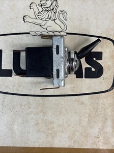 Alfa Romeo Giulietta,  Giulia Spyder & Sprint 1964-64 NOS Lucas Headlight Switch - Picture 1 of 11