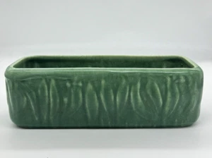 Melrose Green Pottery Trough Vase w Gum Nut & Leaf Pattern, Art Deco, c1930s - Picture 1 of 17