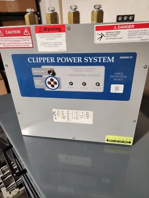CUTLER HAMMER CPSBX208YETT CLIPPER POWER SYSTEM SERIES IV 208Y/120 3PH 4W VAC Foto 1 de 3