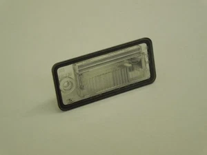 Audi A4 Cabriolet 8H B7 NS Left Number Plate Light 8E0807430A - Picture 1 of 7