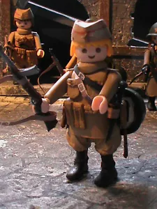 PLAYMOBIL CUSTOM CHIEF PETTY OFFICER RUSSO ( KURSK-1943) REF-0020 BIS - Foto 1 di 12